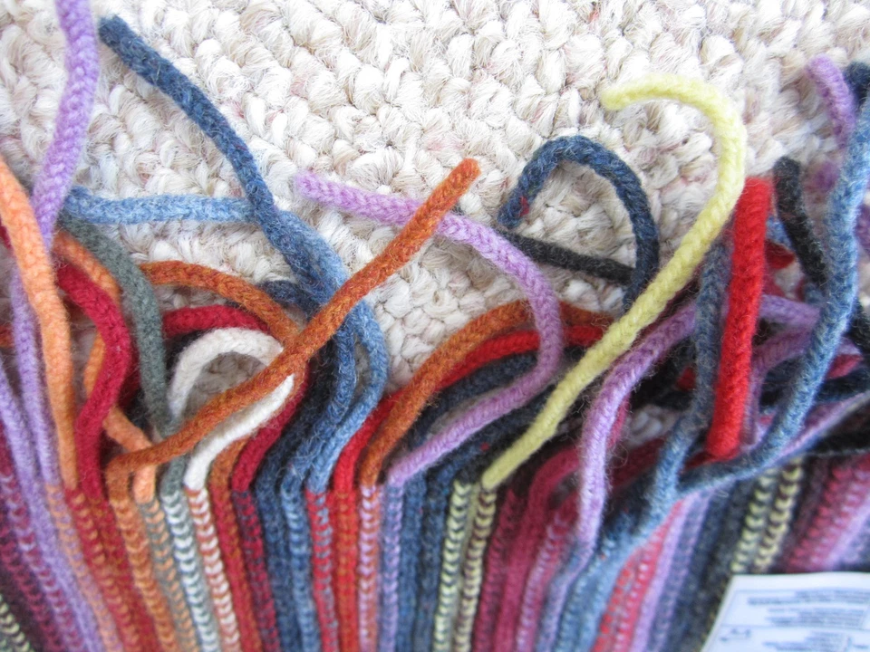 Bufanda William Brunton 100 % lana de cordero tejida a mano Escocia flecos arco iris rayas Foto 3 de 4