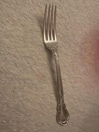 STERLING SILVER GORHAM CHANTILLY 7 Inch NO MONOGRAM DINNER FORK PRE-OWNED .925