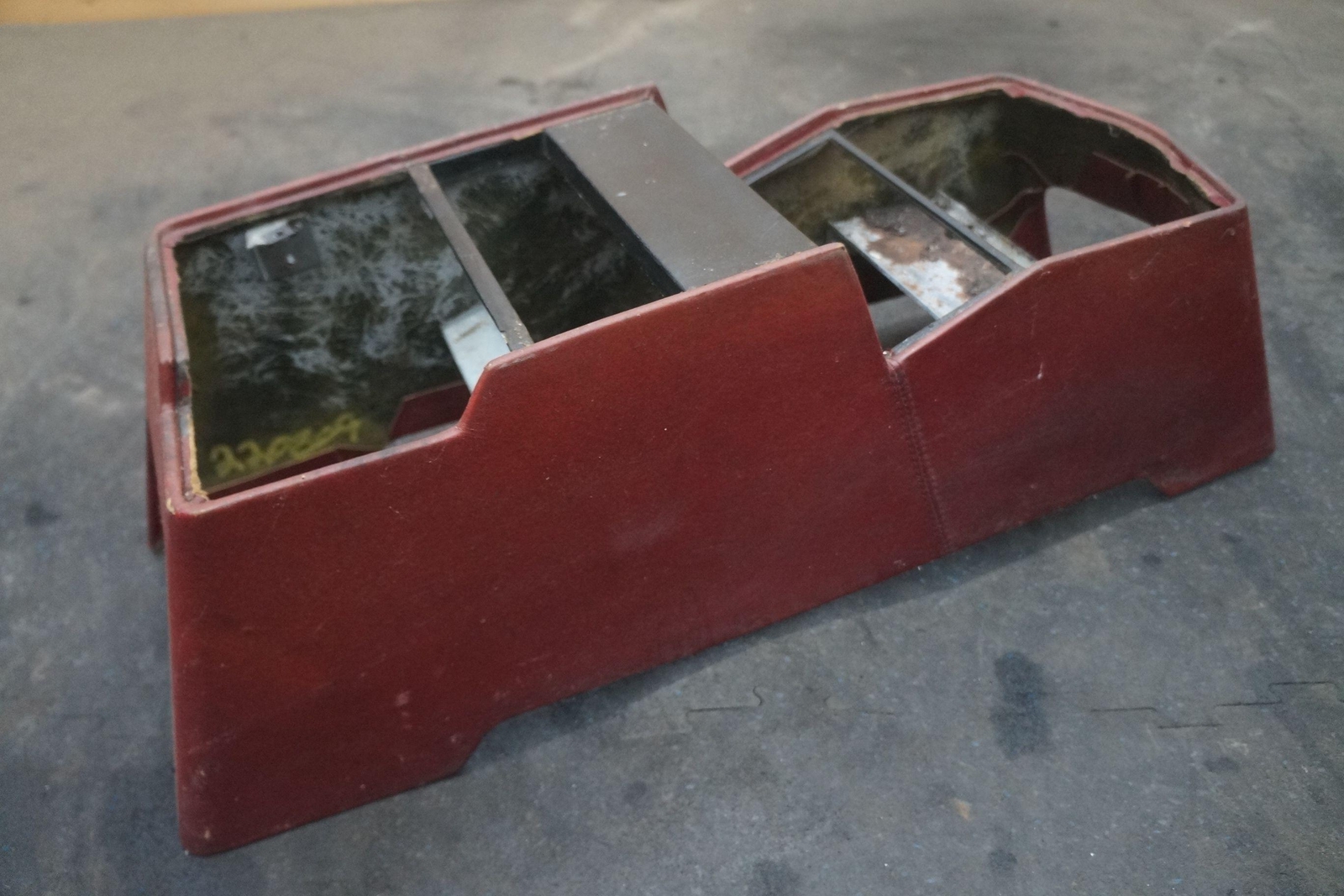 Center Console Tunnel Base Lining Red 60593300 OEM Ferrari Mondial 1982 *Note*