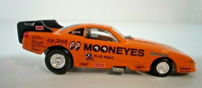 Orange Funny Car JIM DUNN/ KENJI OKAZAKI ''MOONEYES'' NHRA DRAG RACING 1/64 Scale 