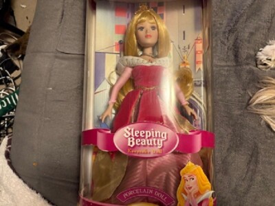 VTG Disney Princess Arora Sleeping Beauty 2006 Brass Key Porcelain Doll NRFOB