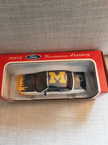 UNIVERSITY OF MICHIGAN WOLVERINES 2002 Ford Thunderbird, NEW in Package - Picture 2 of 8