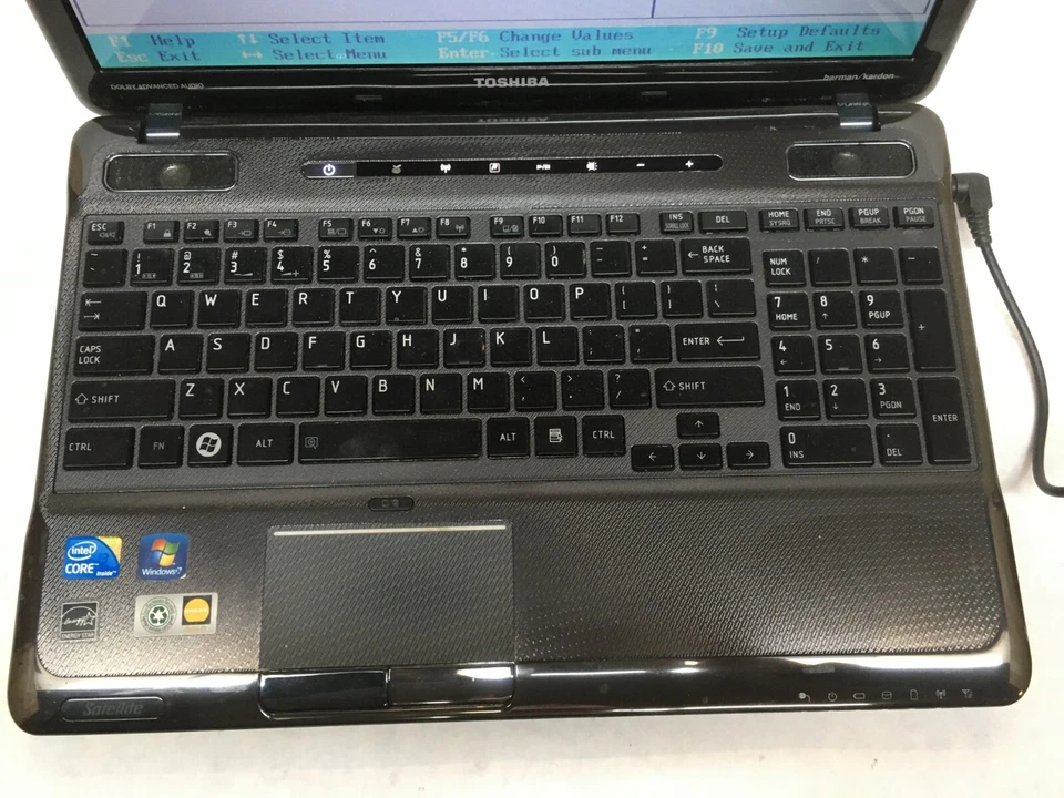 Toshiba Satellite A665-S5170 Laptop 15" Intel i3 1st Gen READ DESCRIPTION -AA - Image 2 of 4