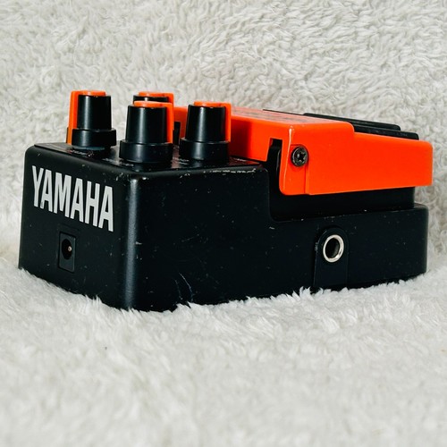Yamaha CMD-100 Crunch & Metal Distortion Guitar Effect Pedal - Picture 11 of 12