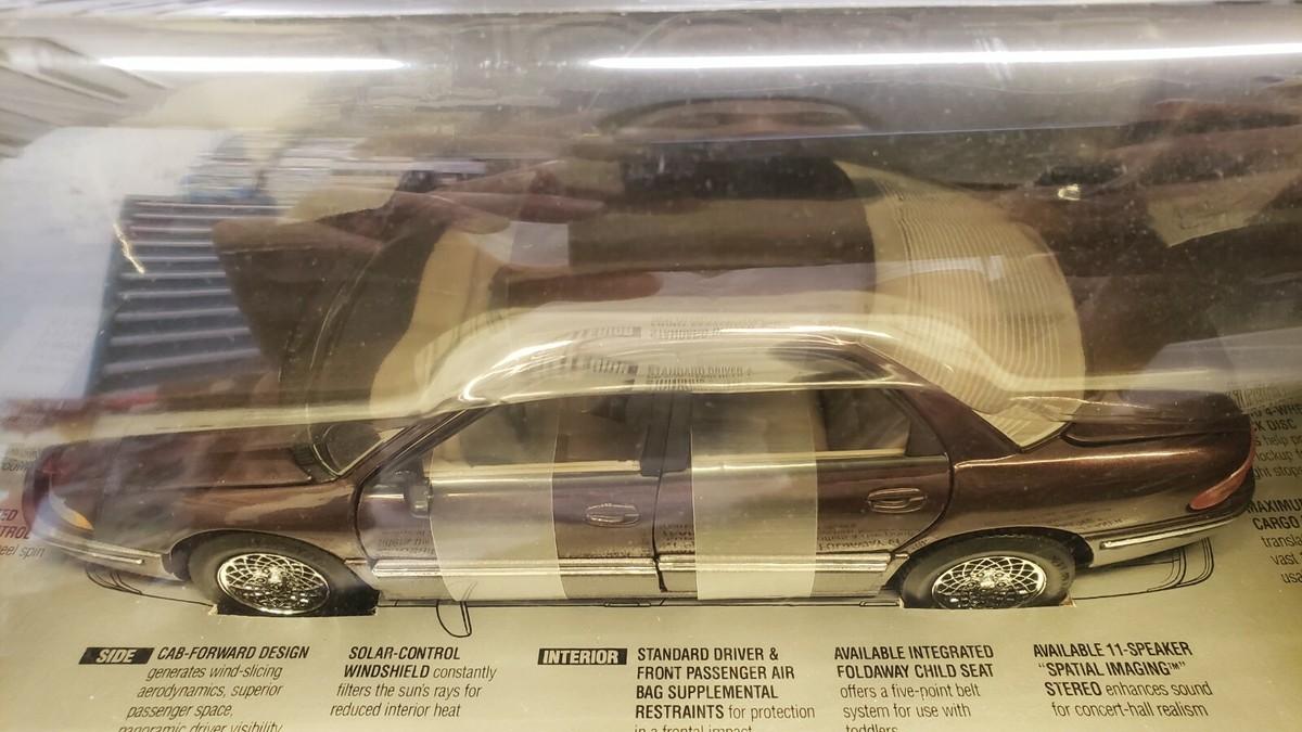 BROOKFIELD 1993 CHRYSLER CONCORDE BURGUNDY 1/24 SCALE DIECAST Z42