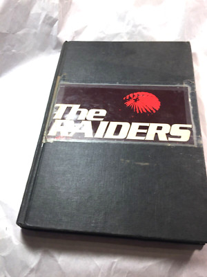 The Raiders by Richard Garrett (Hardback)