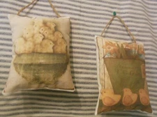 Primitive Peeps /Folk Art/Farmhouse/ Ornie/Tuck/Peg Hangers--Set of 2 peeps