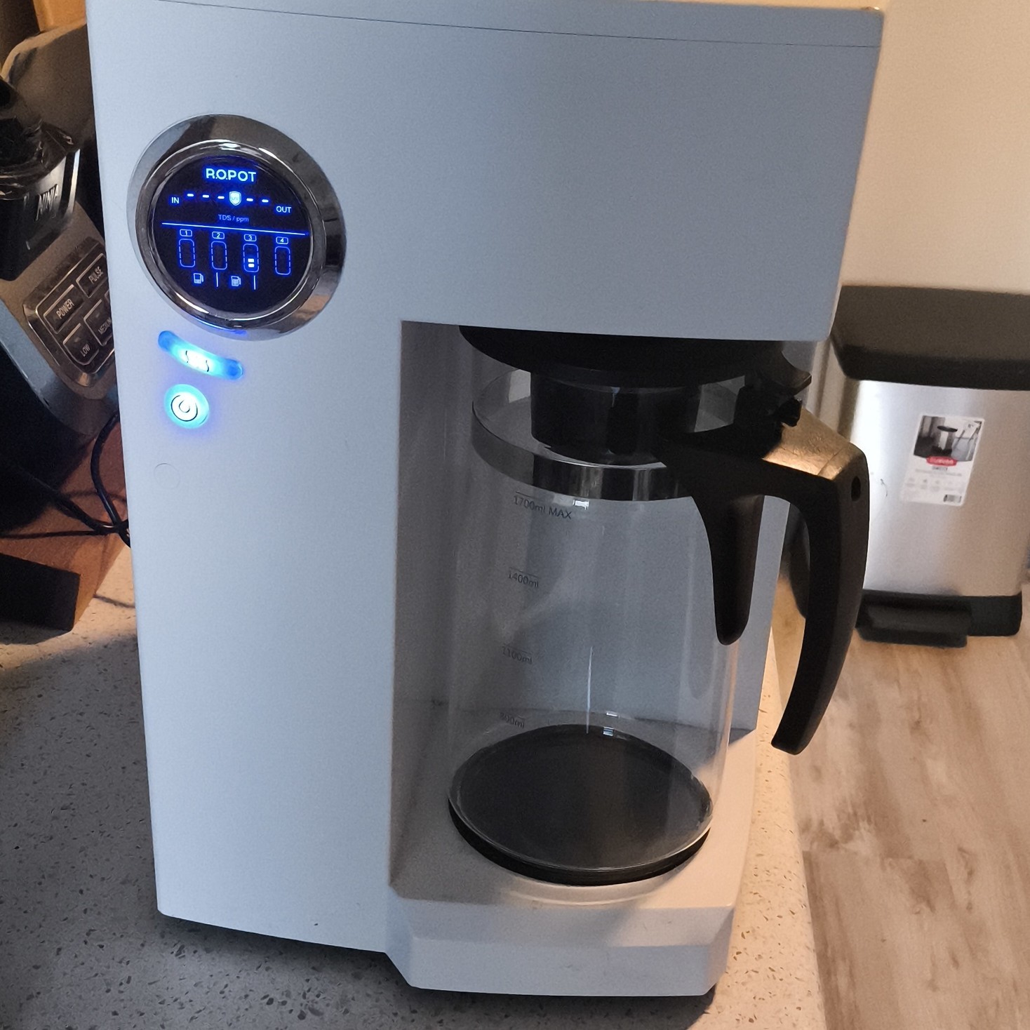 Bluevua Water Filtration System Glass Jug