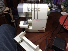 SINGER ProFinish 14CG754 Electronic Sewing Ma...