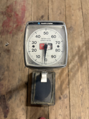 Vintage Health O Meter Doctors Scale Standing Upright Made USA 300