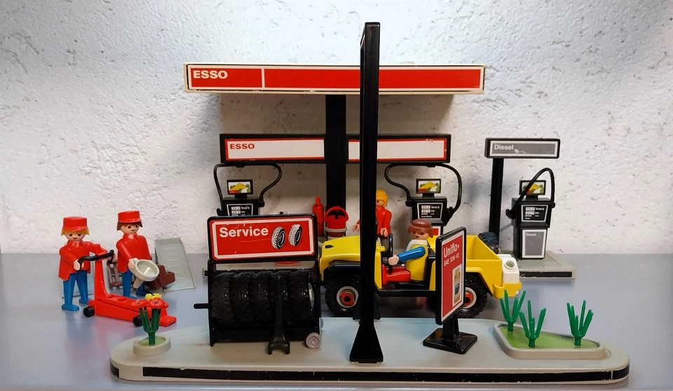 Playmobil® City Esso Tankstelle 3434 & Abschleppwagen 3453, unvollständig 🔻 - Bild 3 von 4