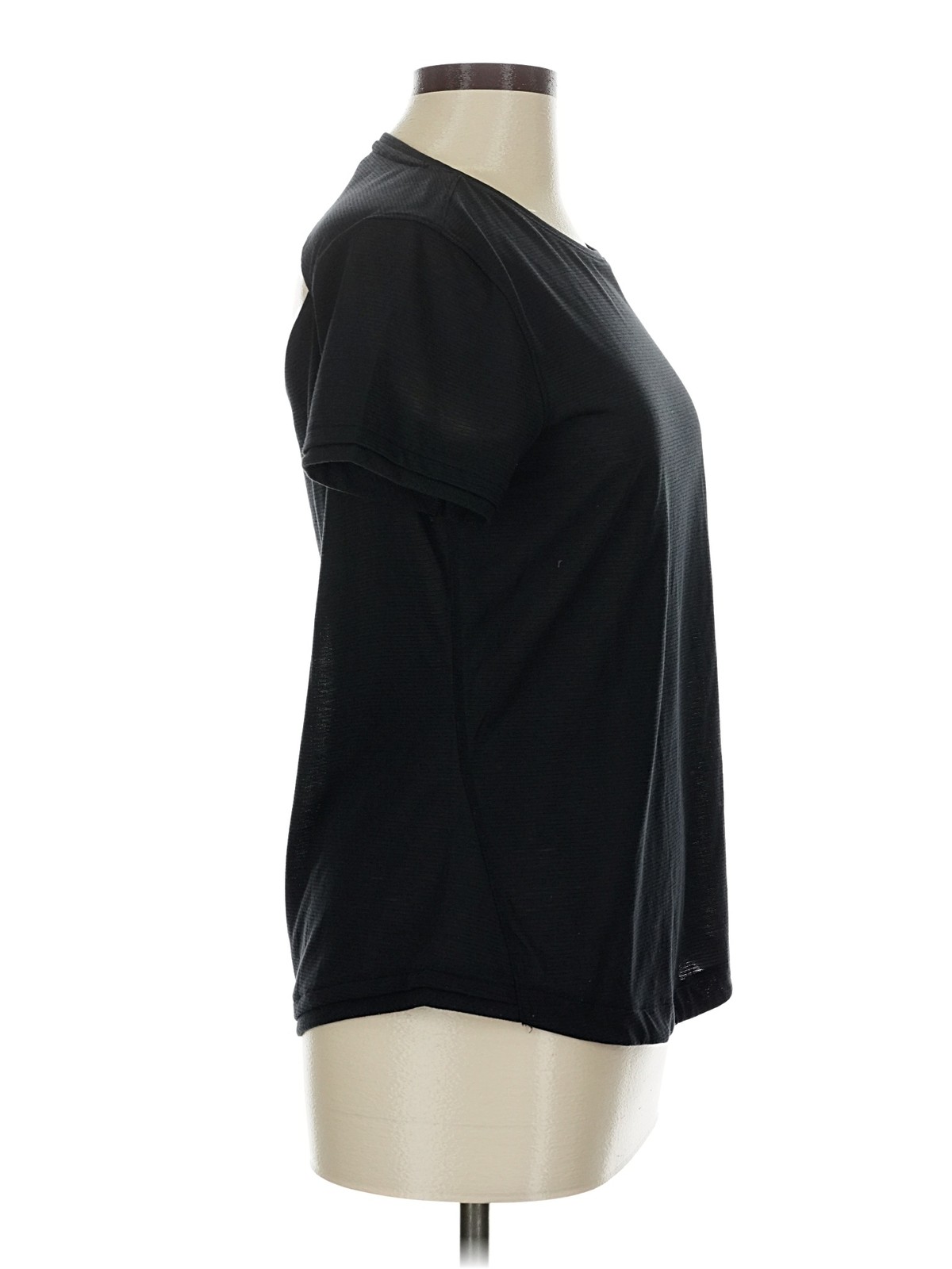 Under Armour Women Black Active T-Shirt M thumbnail 3