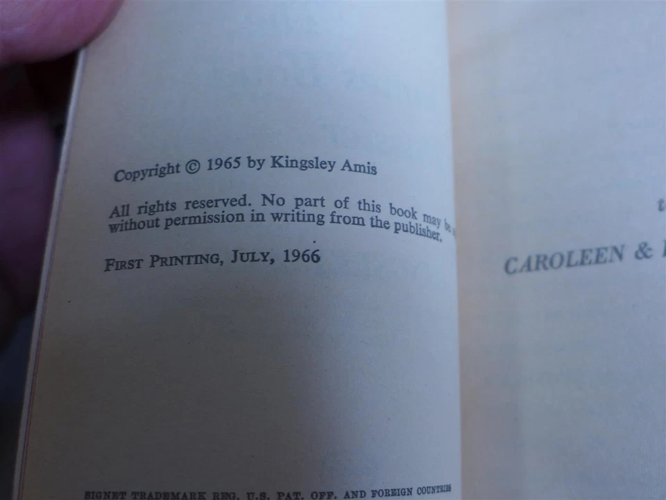 Kingsley Amis THE JAMES BOND DOSSIER -1966 First Signet Books Paperback Printing - Image 4 of 4