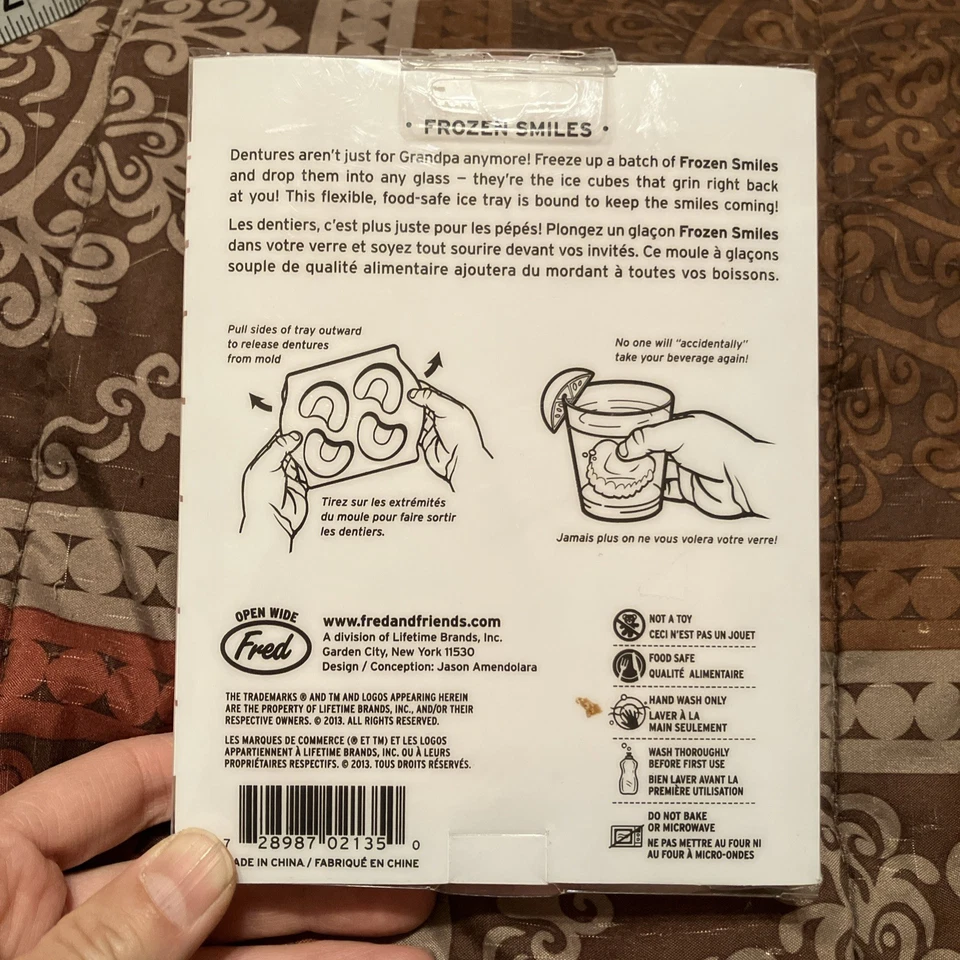 Fred FROZEN SMILES Dentures Ice Cube Tray Gag Gift New - Image 2 of 2
