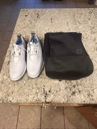 FootJoy Tour Alpha Golf Shoes New Sz 11 Med Spiked 55506 and FJ Shoe Bag