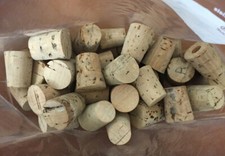Lote de 76 tapones de corcho artesanales tamaño aproximado 10 varios tamaños cerrados