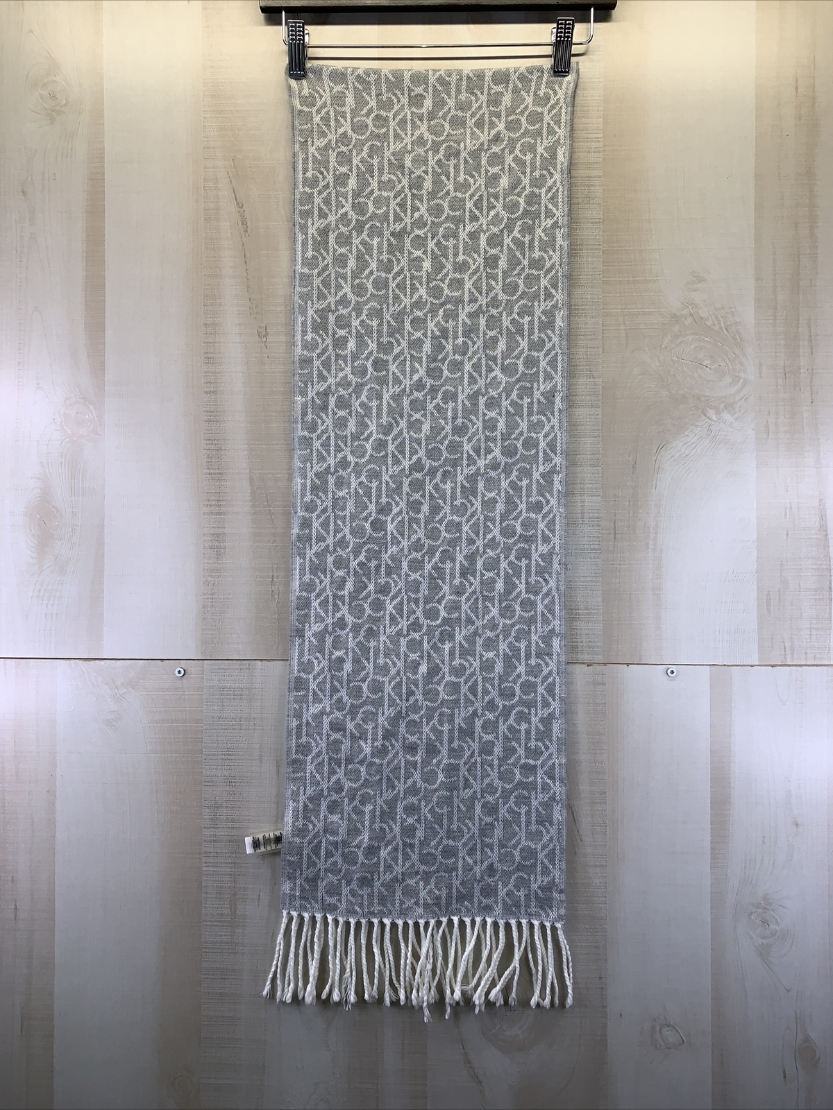 Calvin Klein Gray White Knit Rectangular Fringed … - image 1