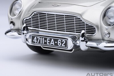 （超希少品）AUTOart astonmartin DB5 007edition AUTOart 1/18 Aston Martin DB5 007 silver / Green Diecast