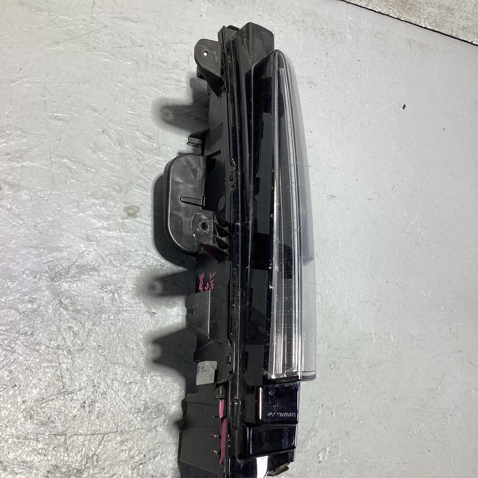 2021-2024 CADILLAC ESCALADE ESV LEFT LH DRIVER SIDE DRL/FOG LIGHT USED OEM - Image 2 of 4