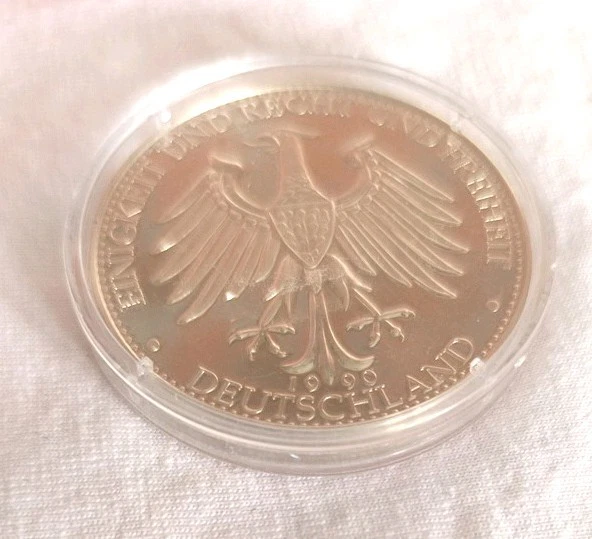 Gedenk Medaille Wiedervereinigung 1990 "DEUTSCHLAND EINIG VATERLAND", MDM - Bild 4 von 4