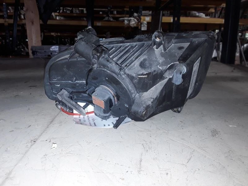 Luz de estacionamiento/esquina del conductor sedán antiniebla para AUDI A4 13-16 775483 Foto 2 de 4