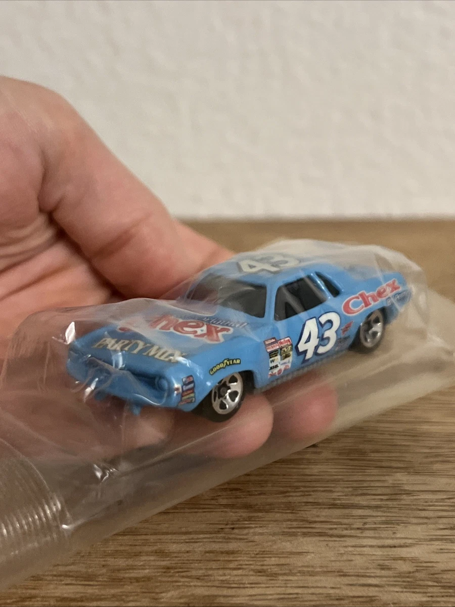 Hot Wheels Plymouth Richard Petty Diecast Sport & Touring Cars for