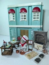 Sylvanian Families Calico Critters Town Series Elegant Restaurant  Rabbit Chef