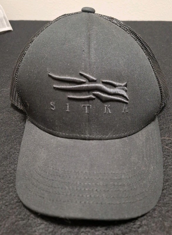 Sitka Icon Mid Pro Trucker Hat Cap Black Snapback Vented Logo Embroidered Adult
