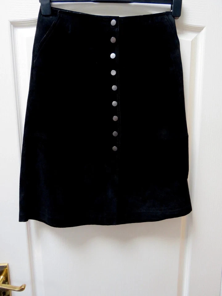 Warehouse 100% Suede Leather Skirt Size 10 Black Quiet Luxury Cowgirl 70s Boho - Image 4 of 4