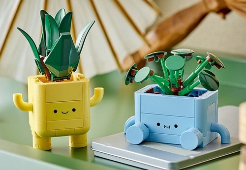LEGO Botanicals Happy Plants Home Decor Building Set 10349 - Picture 3 of 3
