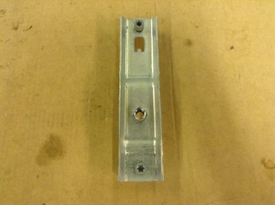 02 03 04 05 06 07 F250 F350 CREW CAB REAR SEAT BELT UPPER MOUNT B52