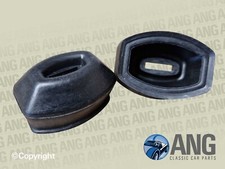 RELIANT SCIMITAR GTE SE6A, SE6B REAR HANDBRAKE LEVER RUBBER GAITERS x 2 17H8057