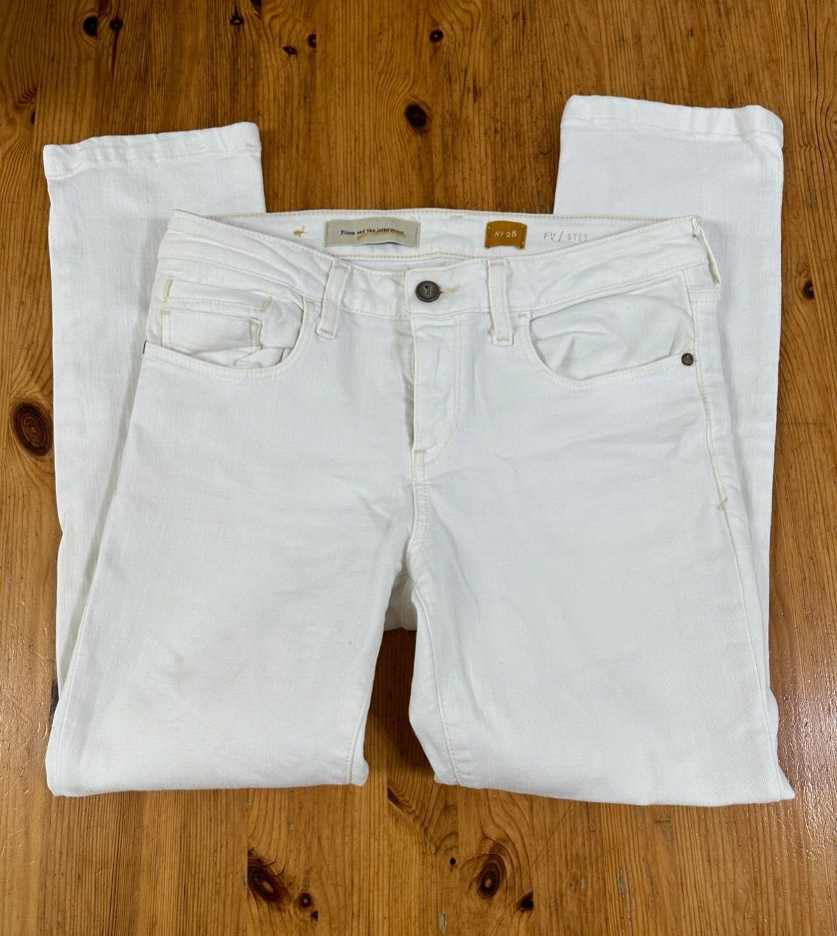 Pilcro Anthropologie Women White Skinny Ankle Mid Rise Jeans size 28 *Stain
