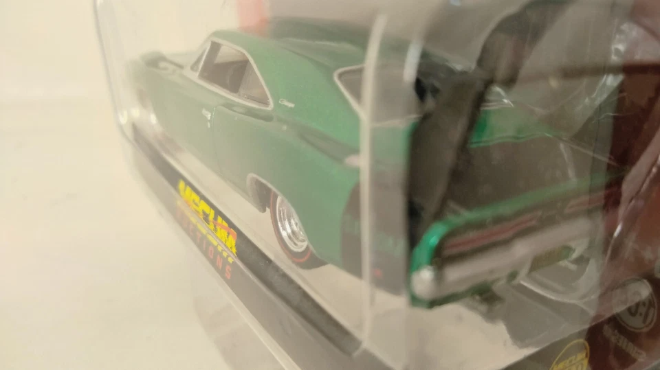 Greenlight Mecum Auctions "Dodge Charger Daytona 1969" Foto 4 de 4