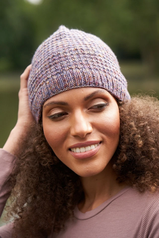 Malabrigo ::Pattern Book #20:: Mechita & Sock Modern Accessory Style 16 patterns - Image 2 of 4