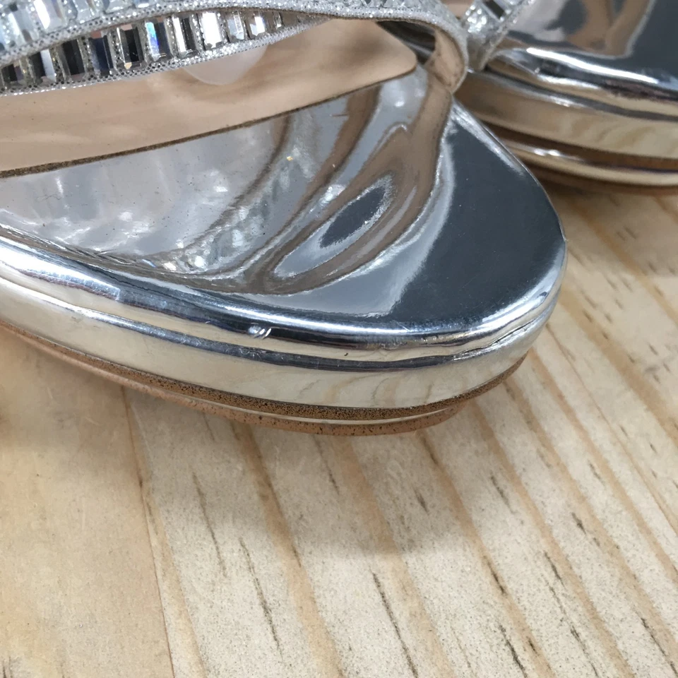 Salto Jessica Simpson Feminino 6.5 M Plataforma Embla Prata Biqueira Aberta Stiletto NOVO - Imagem 4 de 4