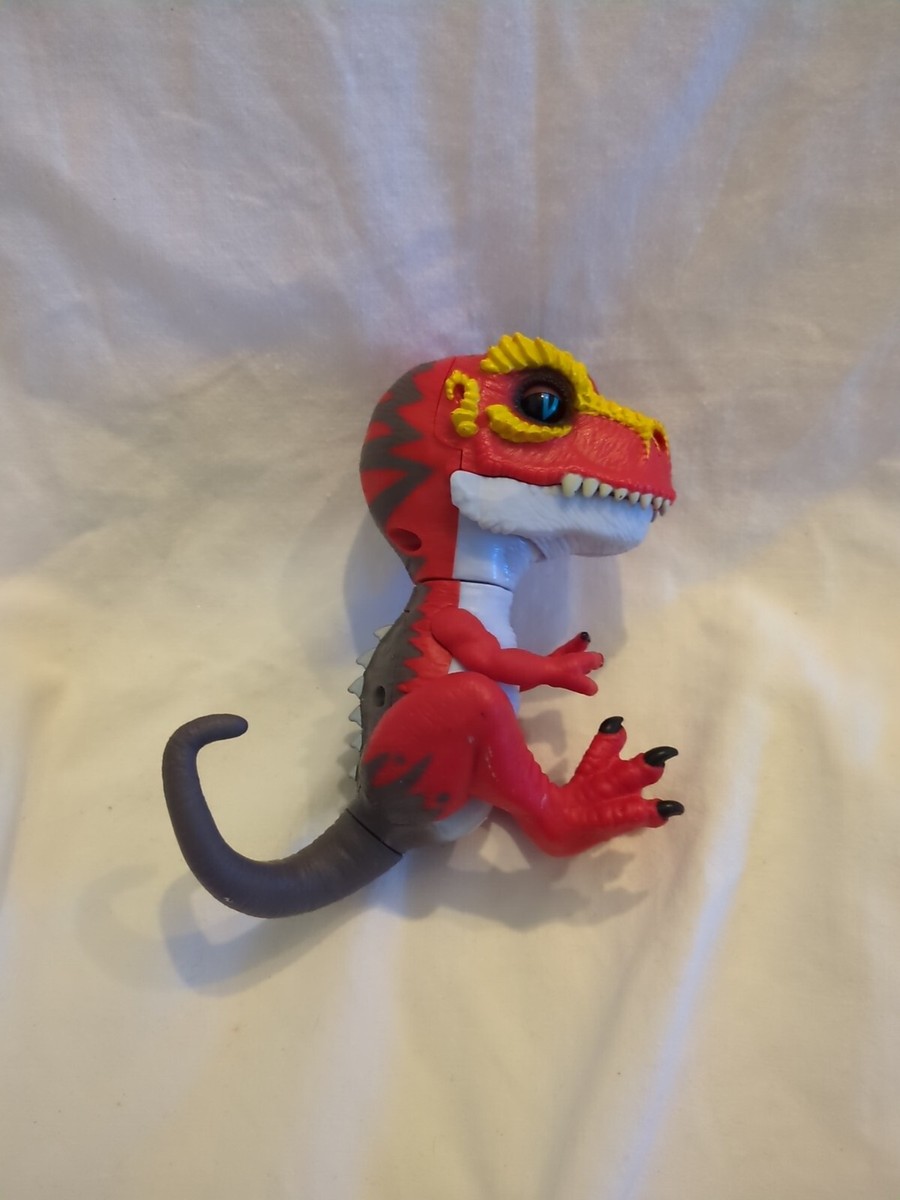 Untamed T-Rex by Fingerlings – Ripsaw (Red) Collectible Dinosaur