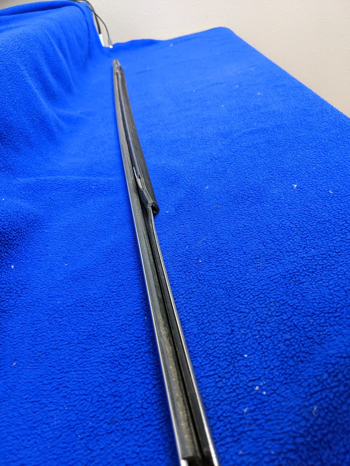2006-12 Bentley Flying Spur Front left Lower Window Door Trim Chrome strip oem