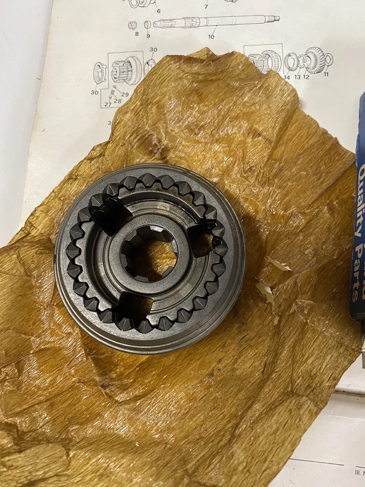 Sincronizador MG Midget 1500 NOS 3ª y 4ª marcha 1975-80 ¡todavía en la caja Leyland! Foto 3 de 4