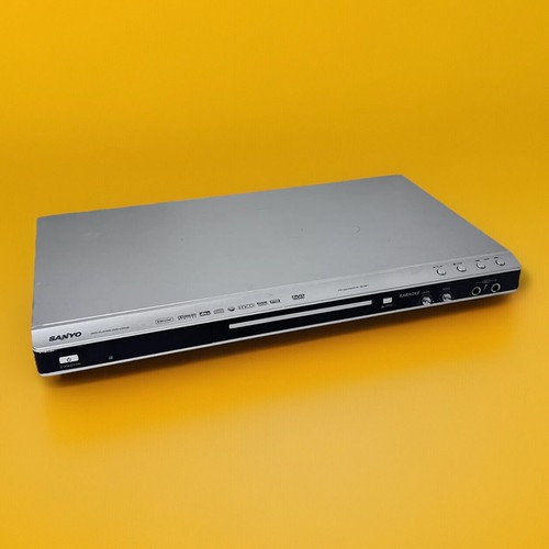 Sanyo DVD/CD Player With Karaoke Built In Tested Working Silver DVD