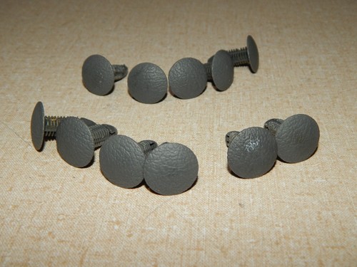 98 99 00 01 02 Isuzu Rodeo Rear Seat Back Carpet Fasteners