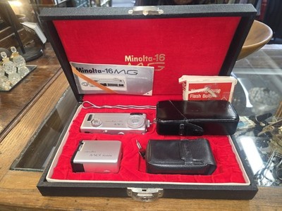 Minolta 16 MG Miniature Spy 16 MM Camera With Original Case and Box