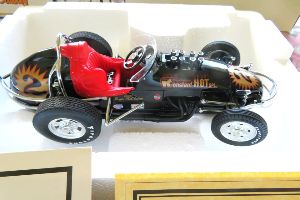 GMP 1:18- ROGER MCCLUSKY KONSTART HOT SPRINT  Dirt Champ Sprint Car #7607 - Image 3 of 4