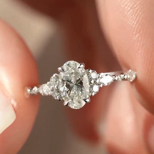 Fede nuziale a grappolo moissanite stile vintage taglio ovale 2 ct oro bianco massiccio 14 carati - Video 1 di 1