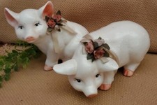 2 Vintage porcelain Ceramic Pigs Piglets Wearing Floral collars Made In Taiwan