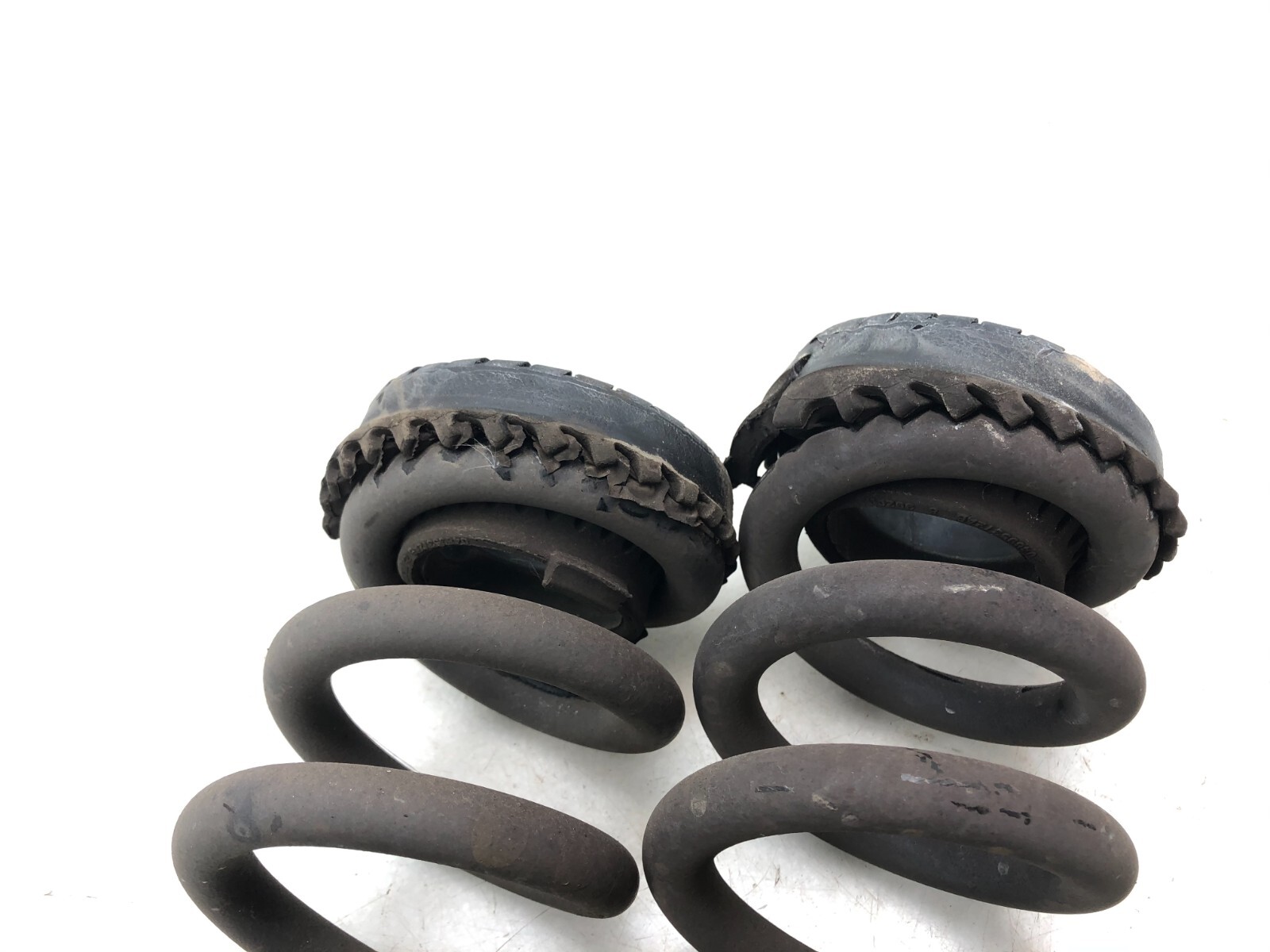 2014-2017 MASERATI GHIBLI S Q4 LEFT & RIGHT REAR COIL SPRING OEM.