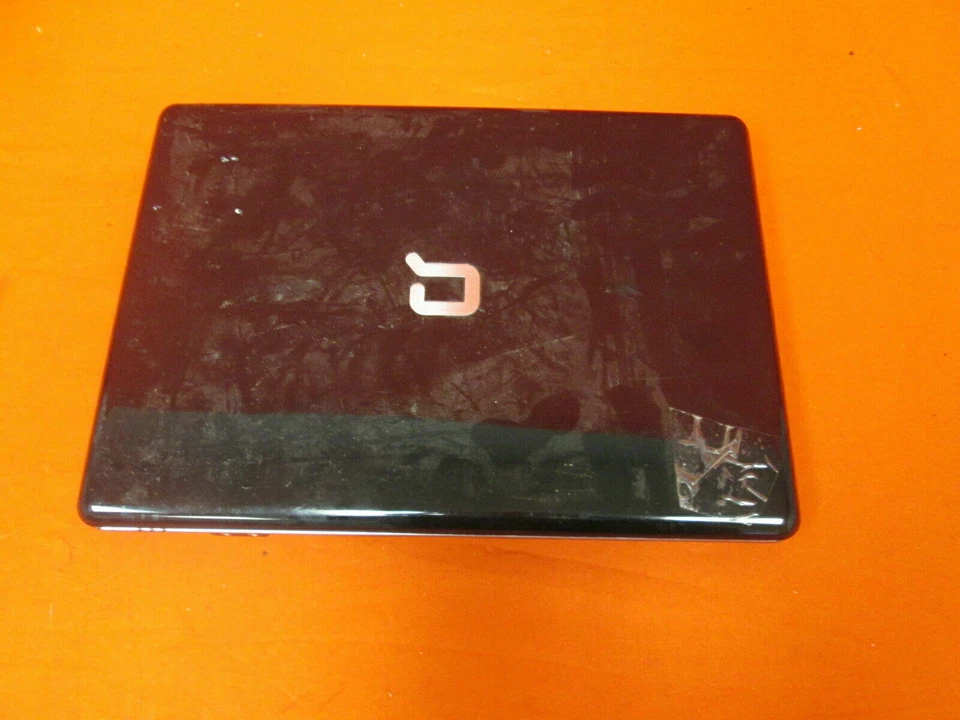 Compaq CQ50z-100 PARA PEÇAS (2GB RAM, Windows Vista Home certificado de autenticidade, sem HD) - Imagem 2 de 2