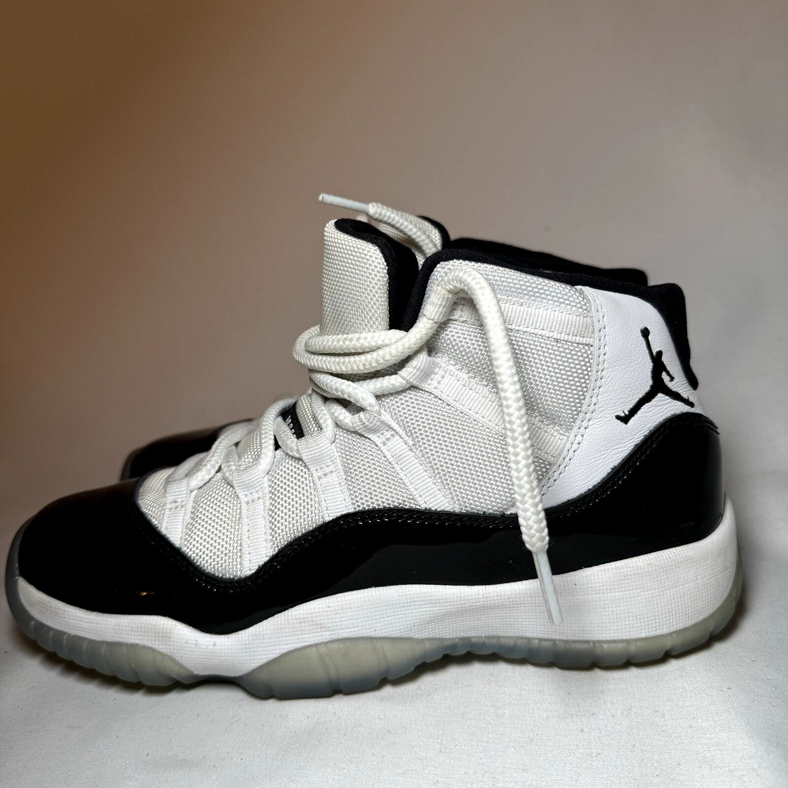 Zapatos para hombre Nike Air Jordan 11 Retro GS Concord 2018 - talla 6,5 - 378038 100