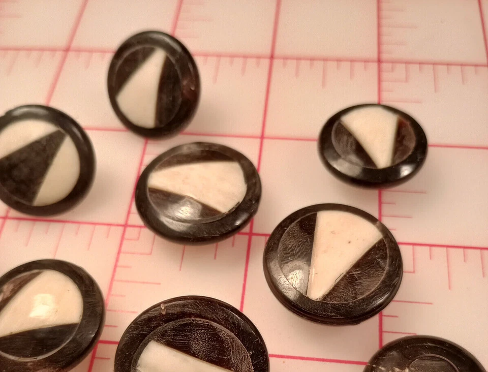 100 Inlaid Bone Horn Shank Buttons Made in India Black White Triangle S-M-L - Image 4 of 4