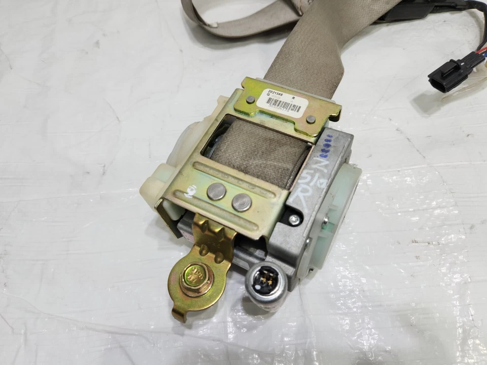 Ремень безопасности натяжитель передний ремень безопасности для Infiniti QX56 2004-2006 годов выпуска правый со стороны пассажира - Изображение 3 из 4